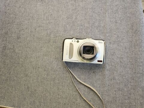 Appareil Photo numérique Fujifilm 200 Gardanne (13)