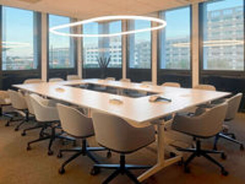   De magnifiques bureaux sur mesure pour 5 personnes à Nice, Spaces Grand Arenas  