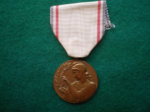 M�daille de la Reconnaissance Fran�aise 1945 30 Caen (14)