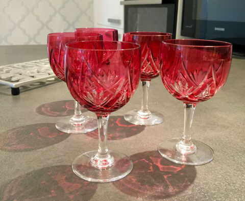 5 Verres  Porto en Cristal de Boheme rose
40 Amboise (37)