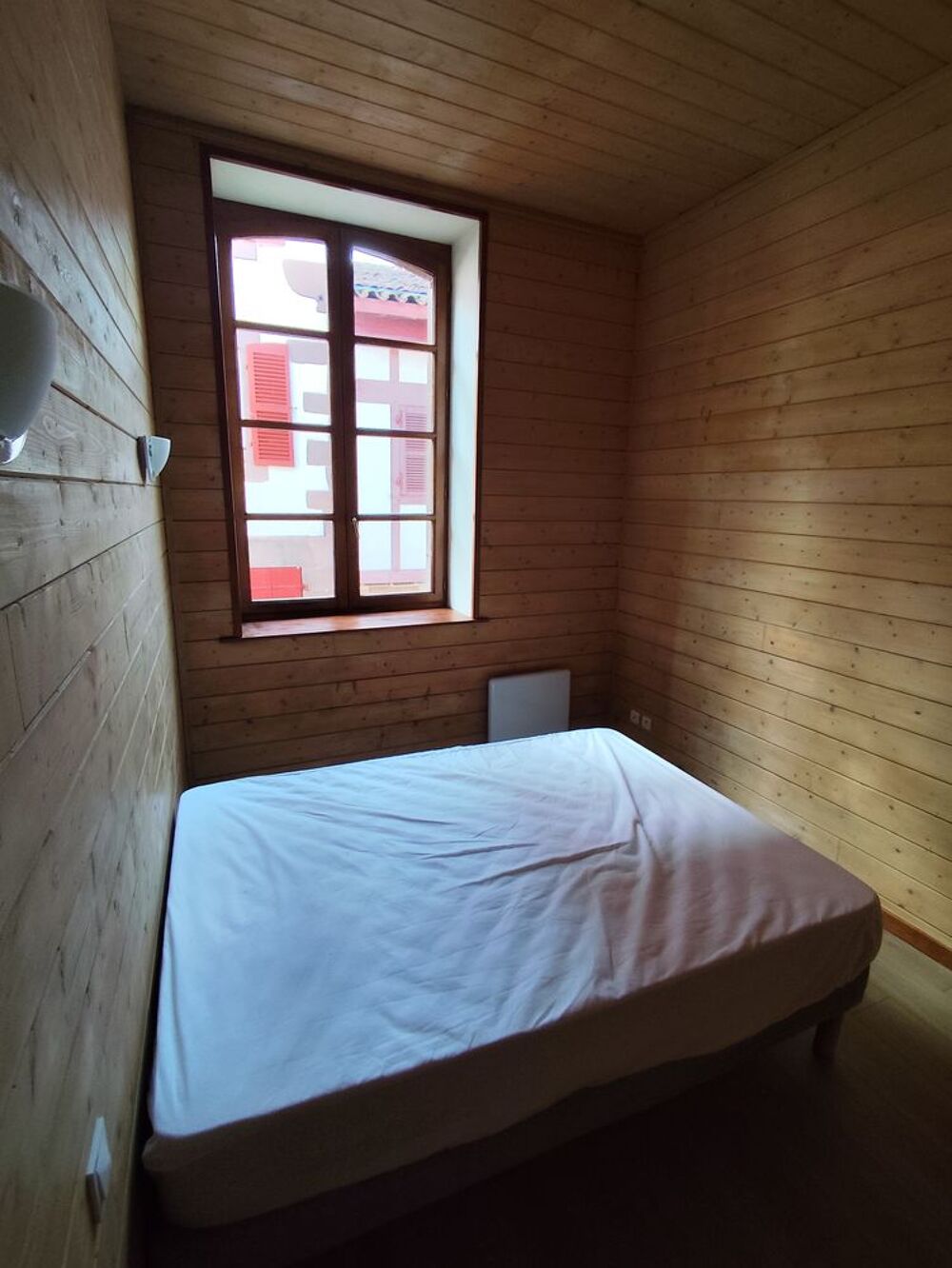 Location Appartement meublé T3 de 58 m2, 650€, Saint Jean Pied de Port Saint-jean-pied-de-port