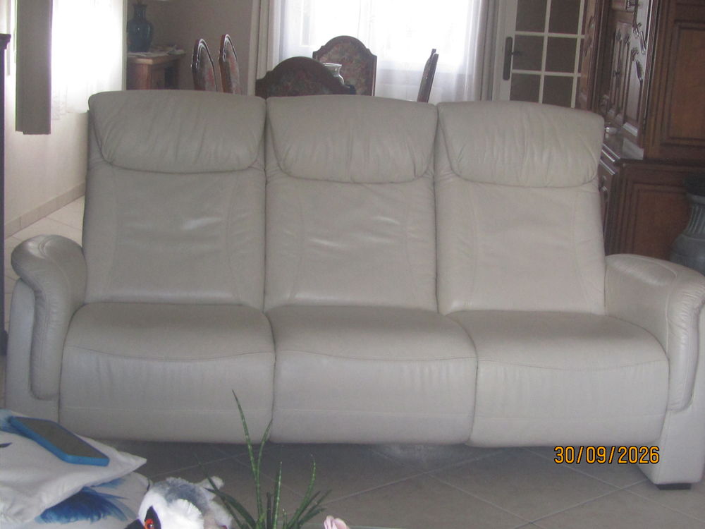 Salon complet avec table Meubles