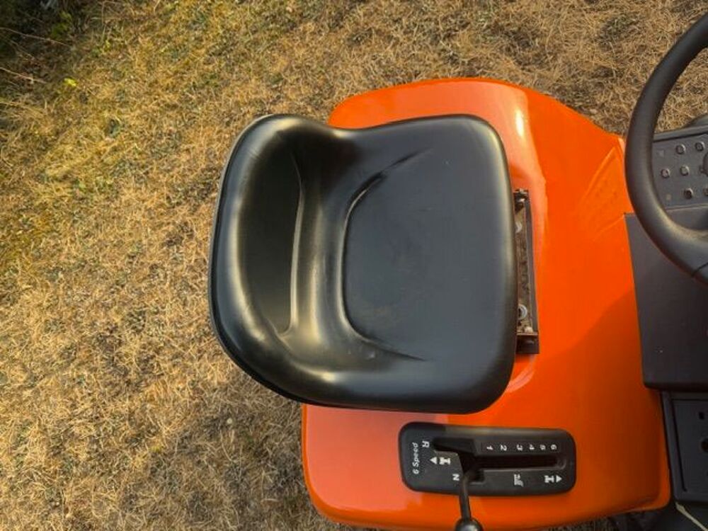 tondeuse autoport&eacute;e husqvarna Jardin