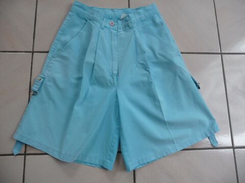Bermuda ou short turquoise taille 36 10 Celles-sur-Belle (79)