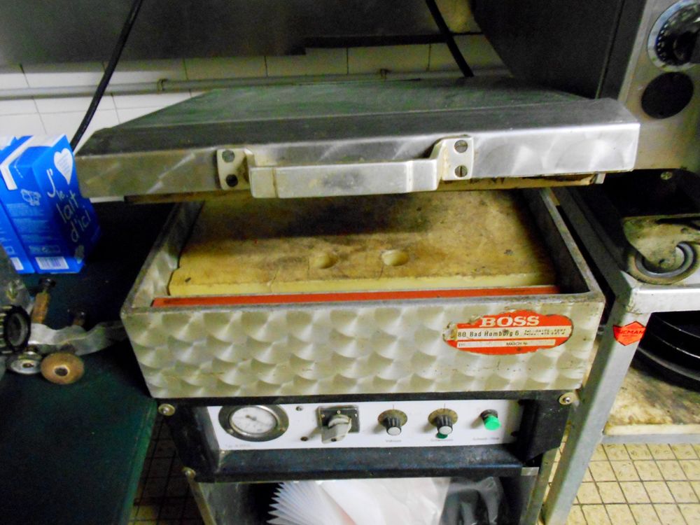 Machine sous vide (pro) 380 Volt de marque BOSS Electroménager