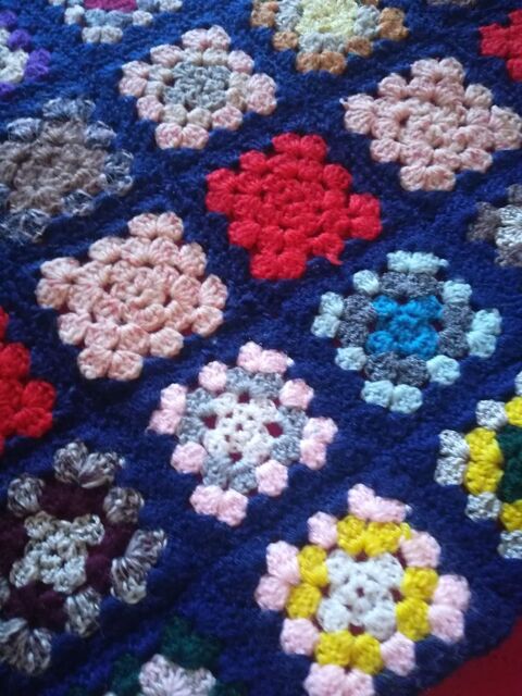 Grande couverture en laine fait � main 90 Apt (84)