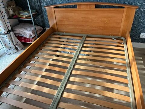 LIT  bois larg 140
Les Sables-d'Olonne (85)