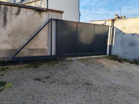  Parking / Garage  louer 