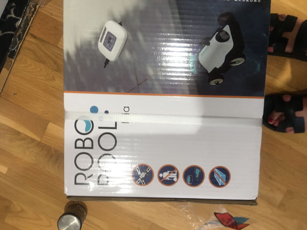 Cause double emploi robot piscine autonome neuf de piscinr Jardin