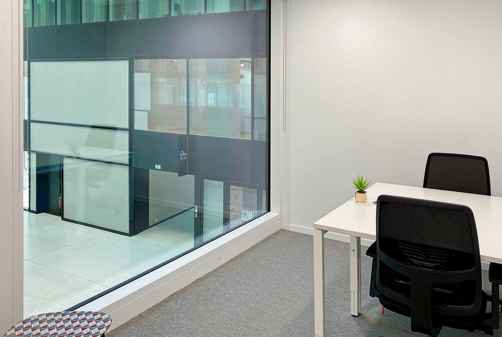   De magnifiques bureaux sur mesure pour 3personnes  Spaces Shake Building Lille