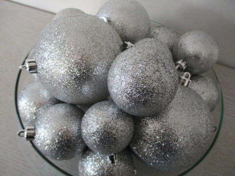 Boules de Noël 12 Castres (81)