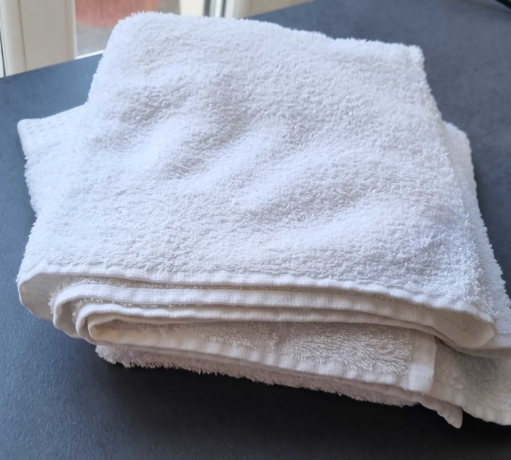 Lot serviette de bain, draps de bains et gants de toilette Vêtements
