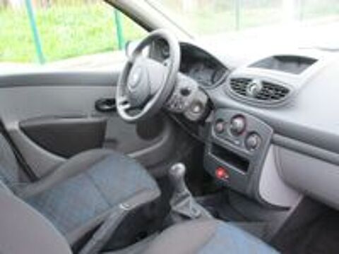 Clio III 1.2 16V 75CV 2007 occasion 06600 Antibes