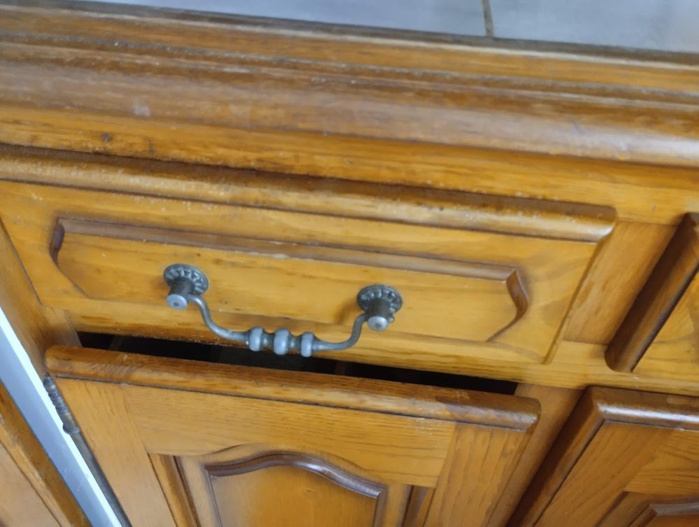 Portes cuisine ch&acirc;taigner massif +poign&eacute;es Lot ou d&eacute;tail Meubles