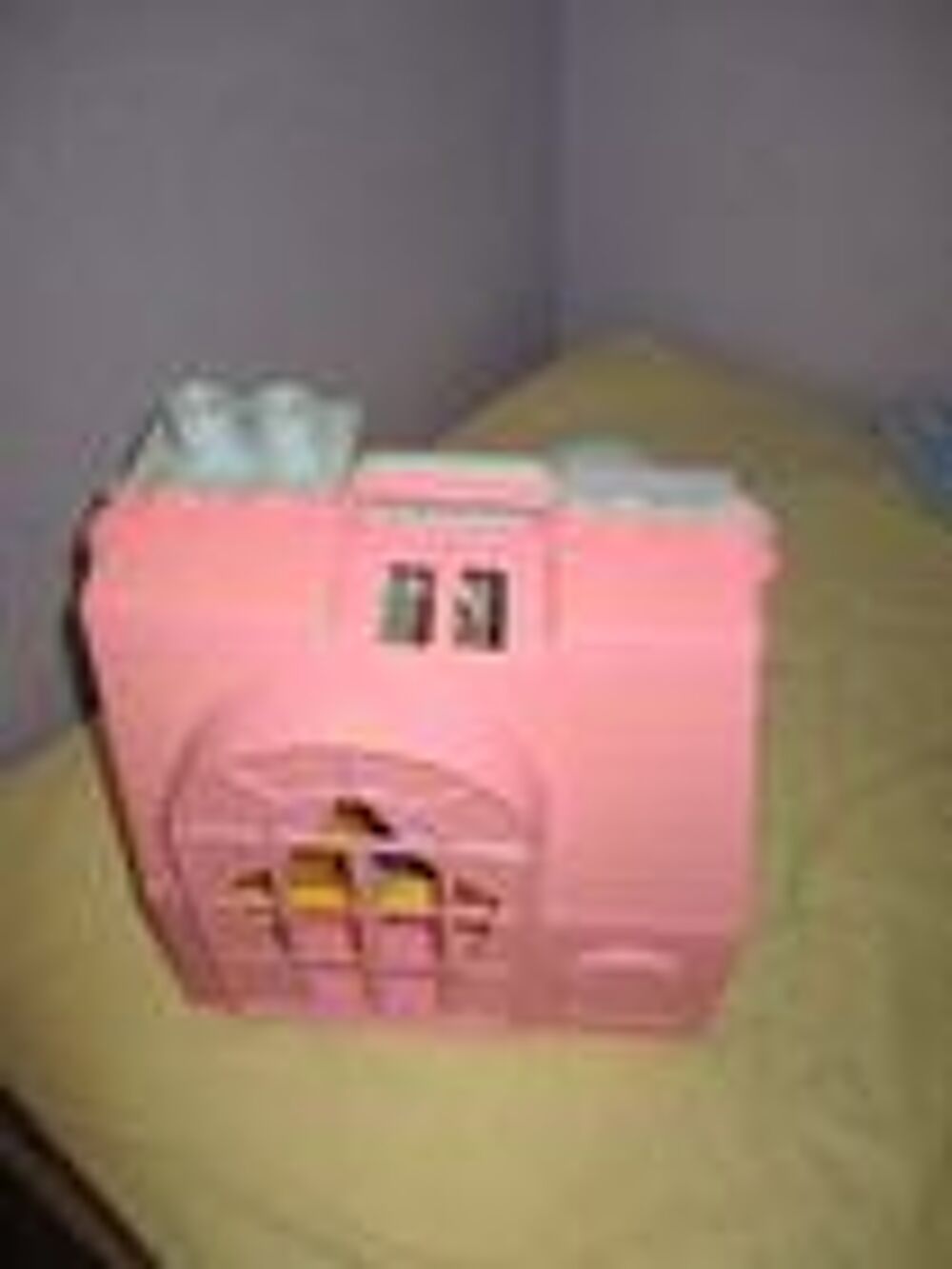 Salle de bain pour poup&eacute;e neuve Jeux / jouets