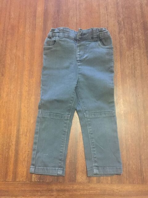 Jean enfant gar�on   Tape � l' oeil   4 Saleilles (66)