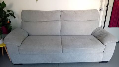 Canape tat neuf 300 Faverney (70)