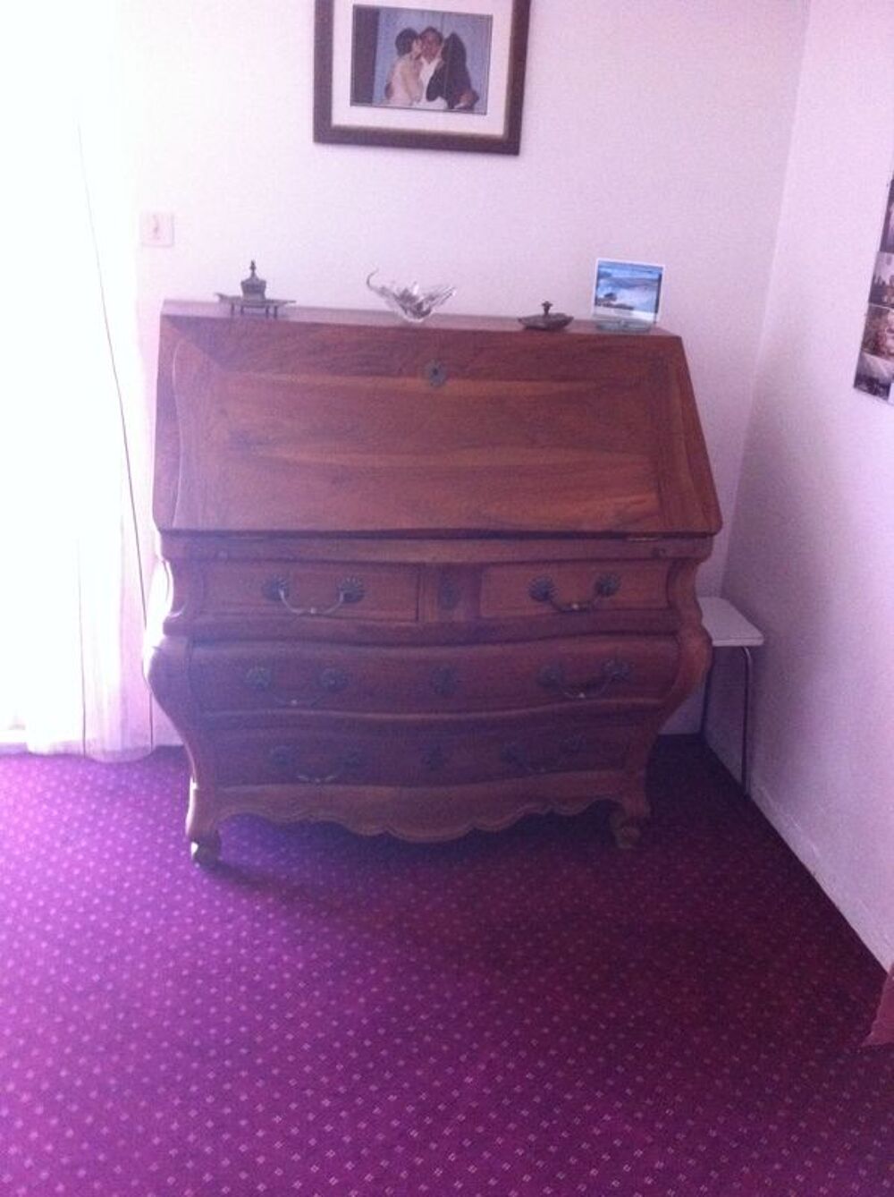 COMMODE LOUIS XV NOYER MASSIF COPIE AUTHENTIQUE Meubles