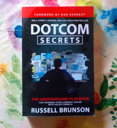 DOTCOM SECRETS Russell BRUNSON Ed. Hay House en ANGLAIS Bubry (56)