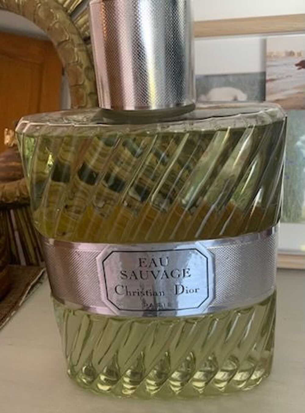 FLACON GEANT FACTICE DE PARFUM Décoration