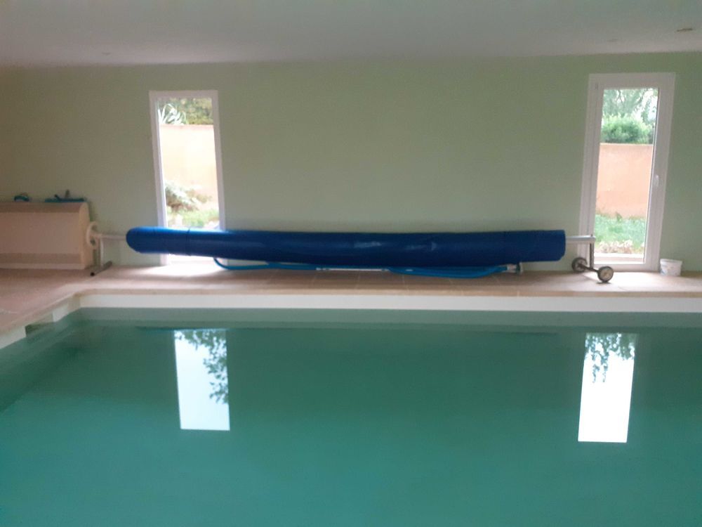 b&agrave;&cent;che &agrave; bulles pour piscine avec enrouleur 10mx5m Jardin