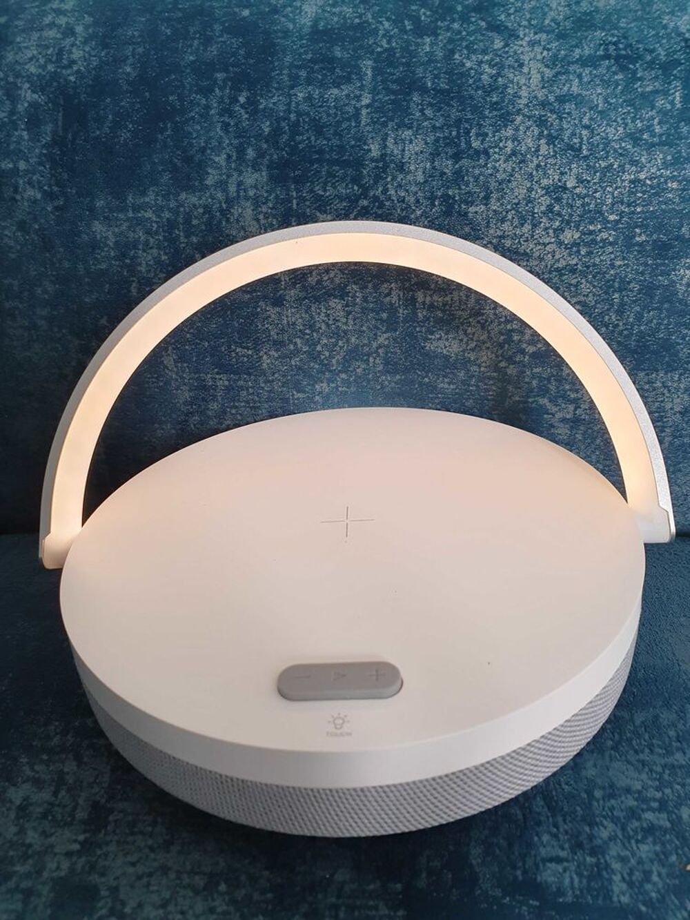 2 en 1 enceinte -chargeur mobile Téléphones et tablettes