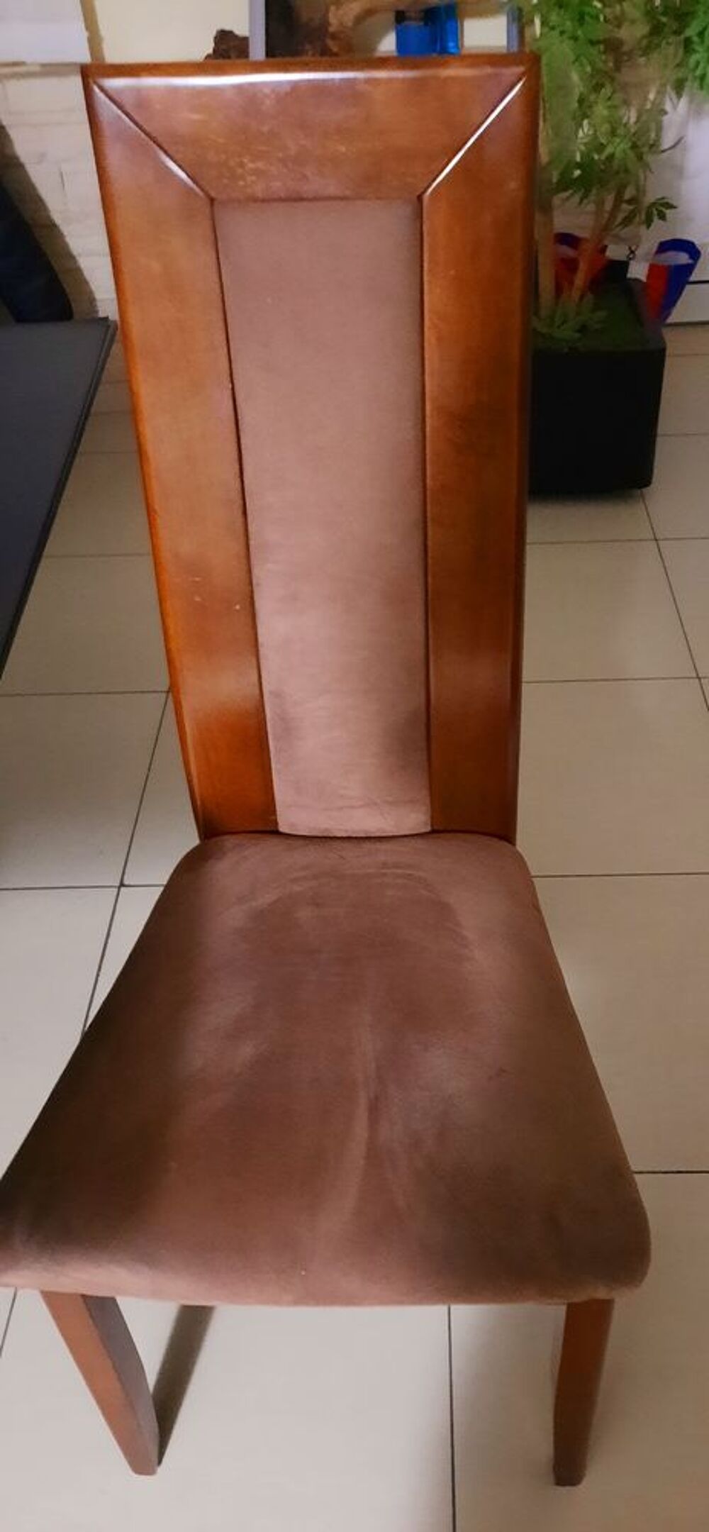 6 CHAISES DE SALLE A MANGER Meubles