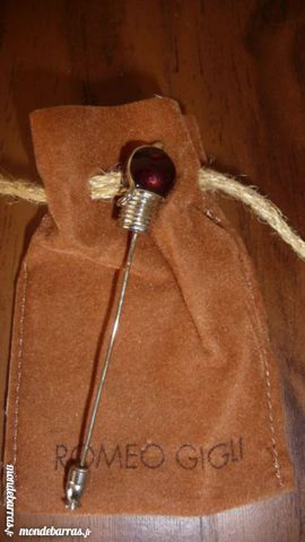 BROCHE DE CRAVATE Bijoux et montres