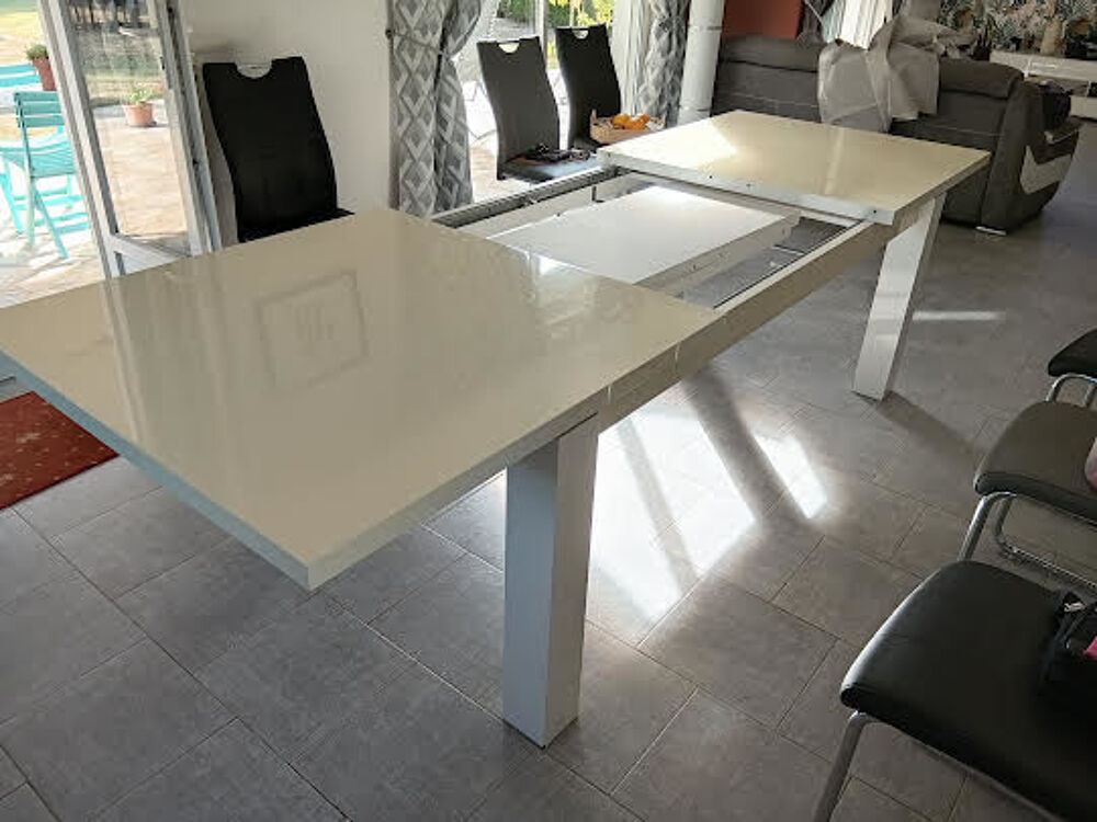 TABLE RECTANGULAIRE AVEC RALLONGE Meubles