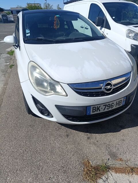 Opel corsa 1.4 - 100 ch Twinport Edition