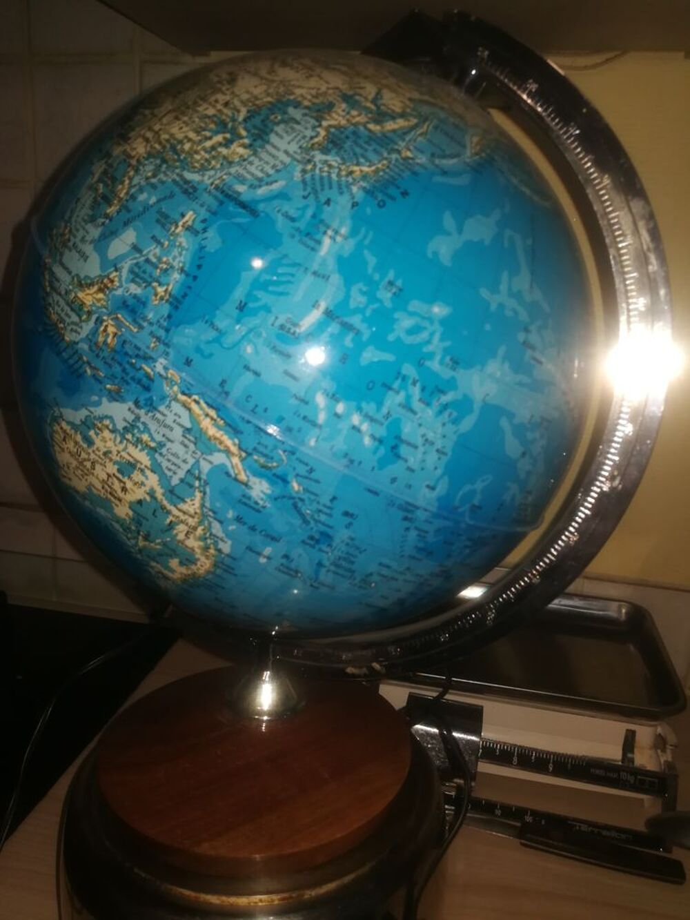 Mappemonde &eacute;clair&eacute; Décoration