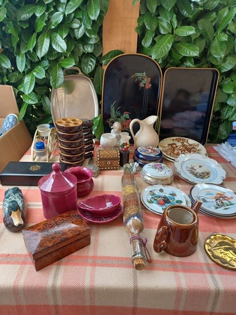 VAISSELLE, OBJETS D�CORATIFS, SUSPENSIONS  0 Saint-Lys (31)