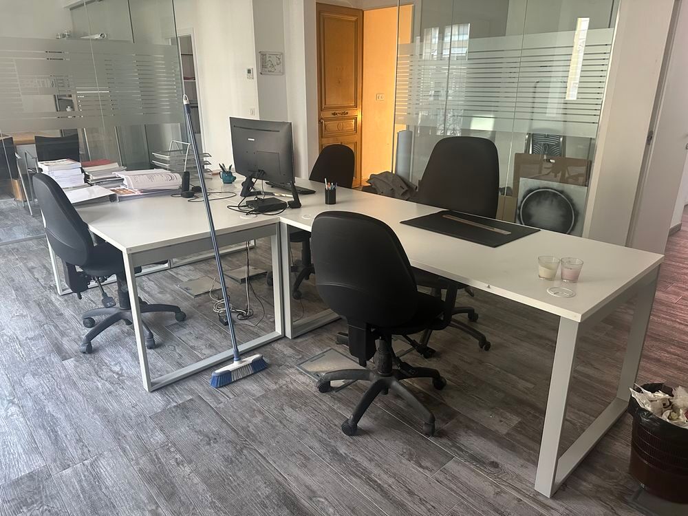 MOBILIER DE BUREAUX Meubles