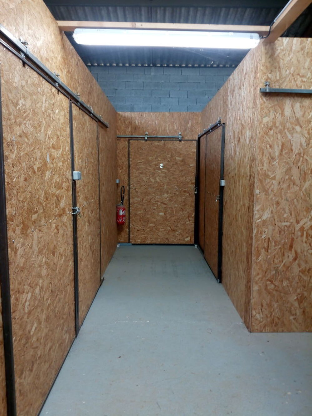 Location Remise/Grange Garde meuble Lafox