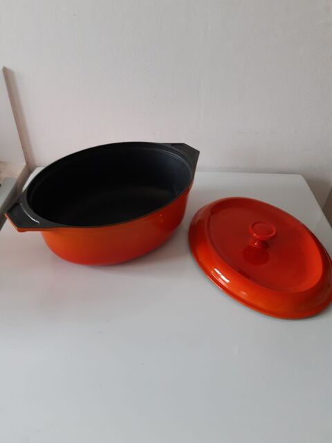 cocotte en fonte �maill� 55 Brignais (69)