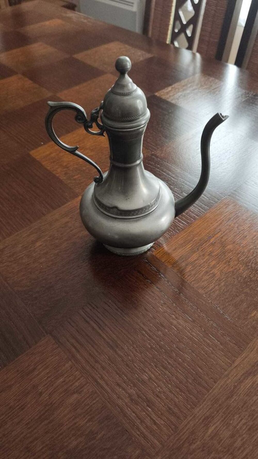 aigui&egrave;re en &eacute;tain, un bel objet d&eacute;coratif 