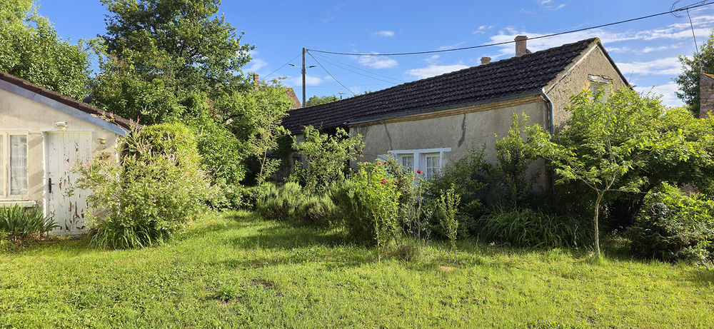 Vente Maison Maison de village 5 pièces à étage + dépendances Dun-le-poëlier
