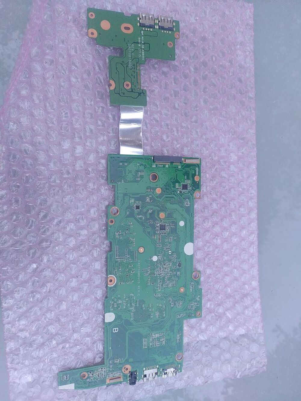 Carte m&egrave;re HP Stream 13 / 13-c012nf DA0Y0BMB6C0 Rev C Matériel informatique