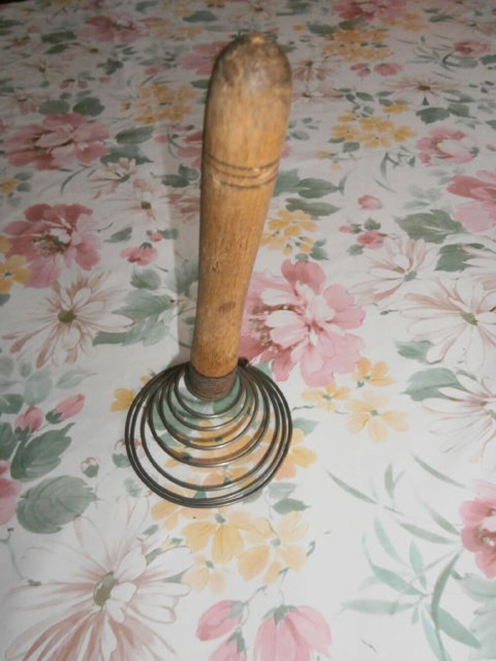 Ancien fouet batteur manuel 