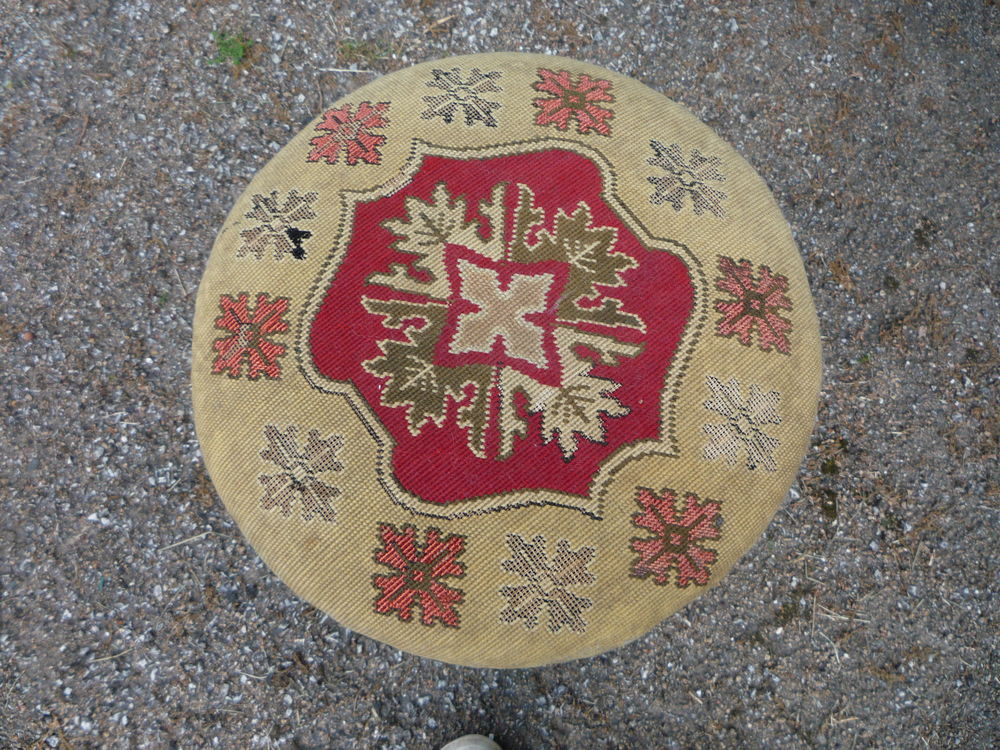 Tabouret de piano / point de croix / tapisserie Meubles