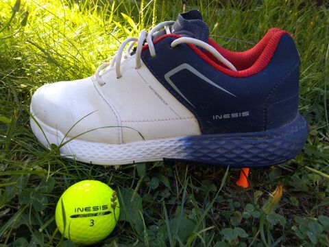 Chaussure de golf junior impermable  crampons
8 Mazamet (81)