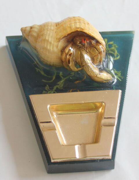 Inclusion 1960 cendrier Bernard L'hermite 25 Issy-les-Moulineaux (92)