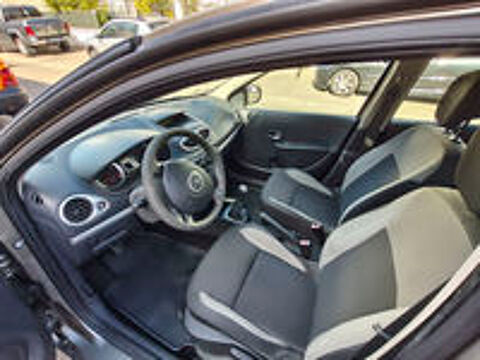 Clio III 1.2 16V 75 eco2 Authentique Euro 5 2010 occasion 93430 Villetaneuse