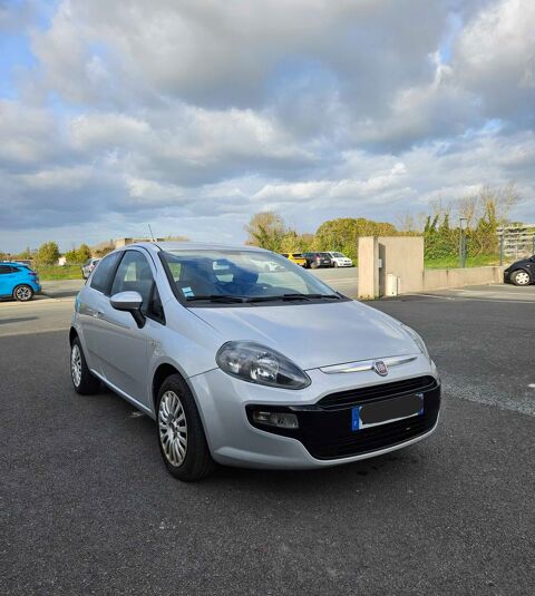 Fiat Punto PUNTO 1.3 MULTIJET 16V 75 CH EASY BUSINESS (KIT GRUAU) 2010 occasion La Rochelle 17000