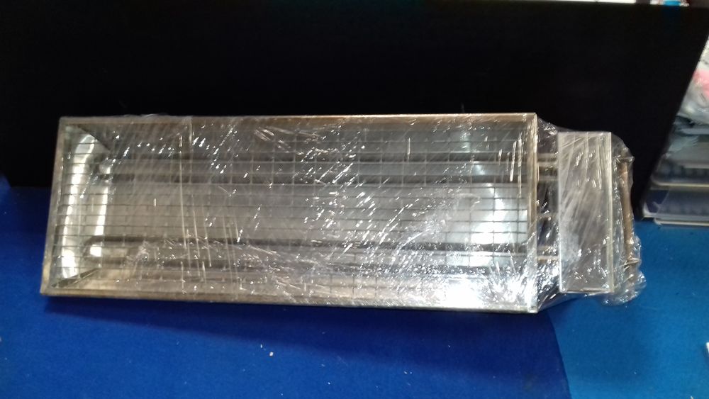 Armature infrarouge 250 Watts - &eacute;levage aviculture - NEUVE. Bricolage