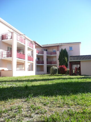  Appartement à louer 2 pièces 43 m²