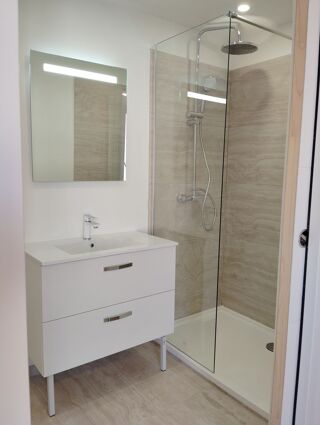  Appartement � vendre 2 pi�ces 50 m� Flayosc