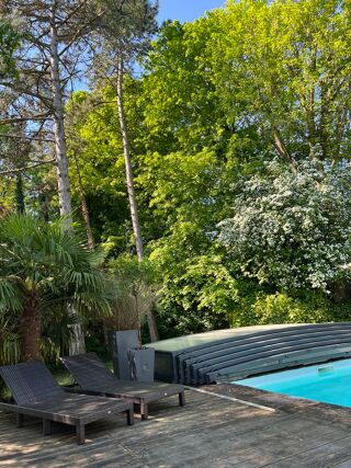  Villa � vendre 10 pi�ces 220 m�