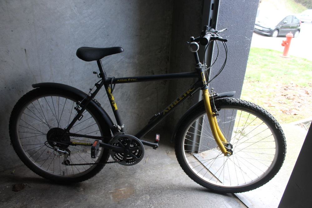 Vtt athletic deals