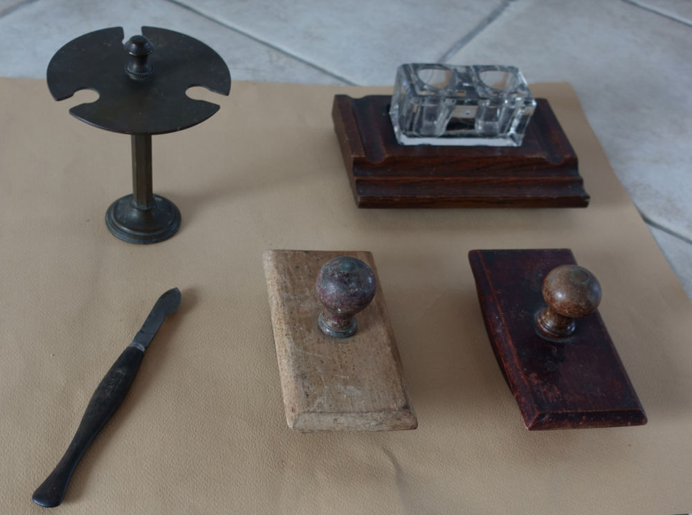 Anciens objets de bureau vintages Décoration